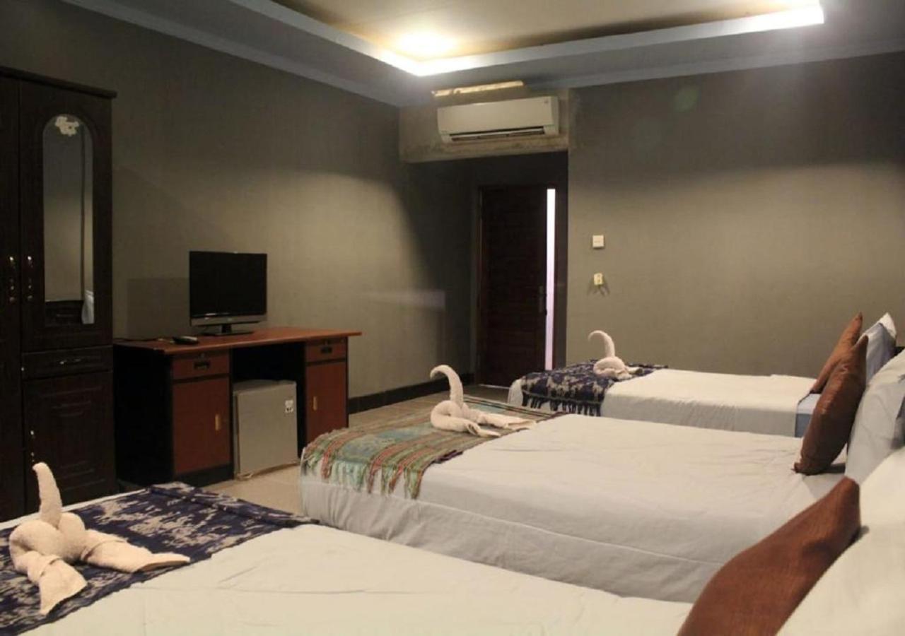 Ridho Malik Hotel Bumbang Zewnętrze zdjęcie