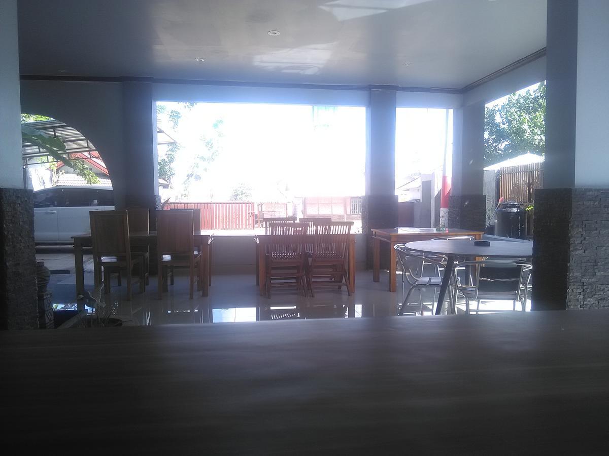 Ridho Malik Hotel Bumbang Zewnętrze zdjęcie